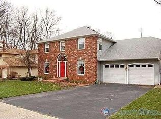 3 Margaux Ct, West Deptford, NJ 08096
