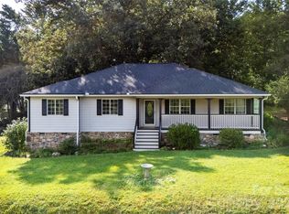 540 Old Haw Creek Rd, Asheville, NC 28805