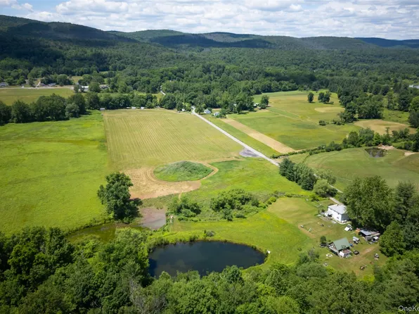 80 Hang Glider Road, Ellenville, NY 12428