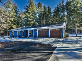 92 Pleasant St, Dunstable, MA 01827