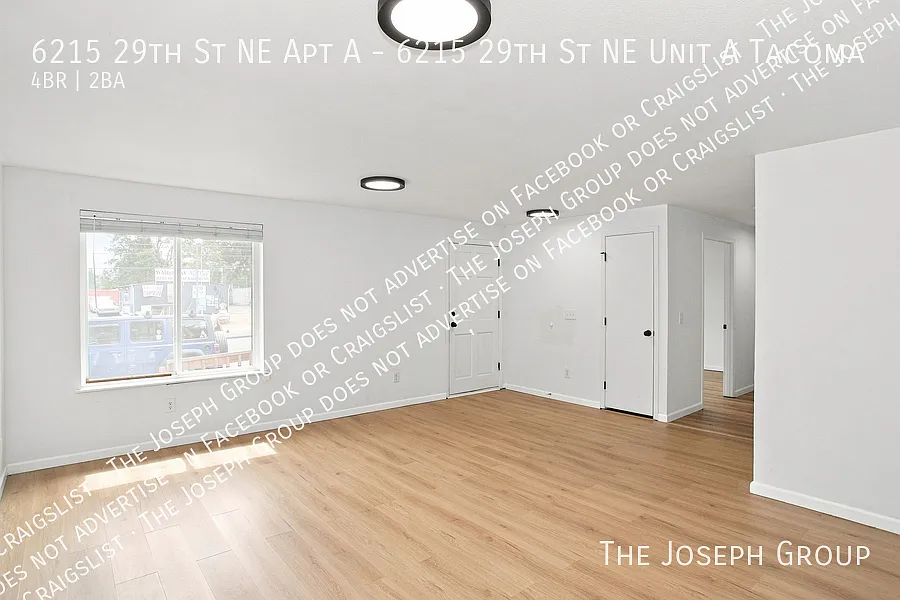 4-Bed Home in Browns Point — Photo 2