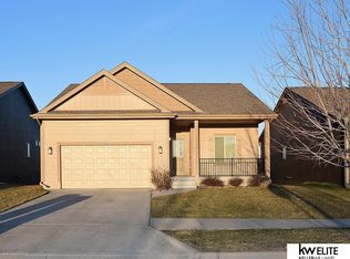7002 N 143rd Cir, Omaha, NE 68142