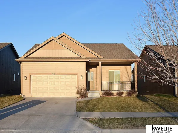 7002 N 143rd Cir, Omaha, NE 68142