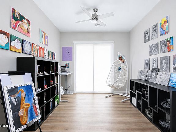 3rd image of 1540 E San Carlos Way