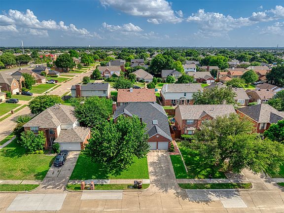 3rd image of 4012 Oxlea Dr