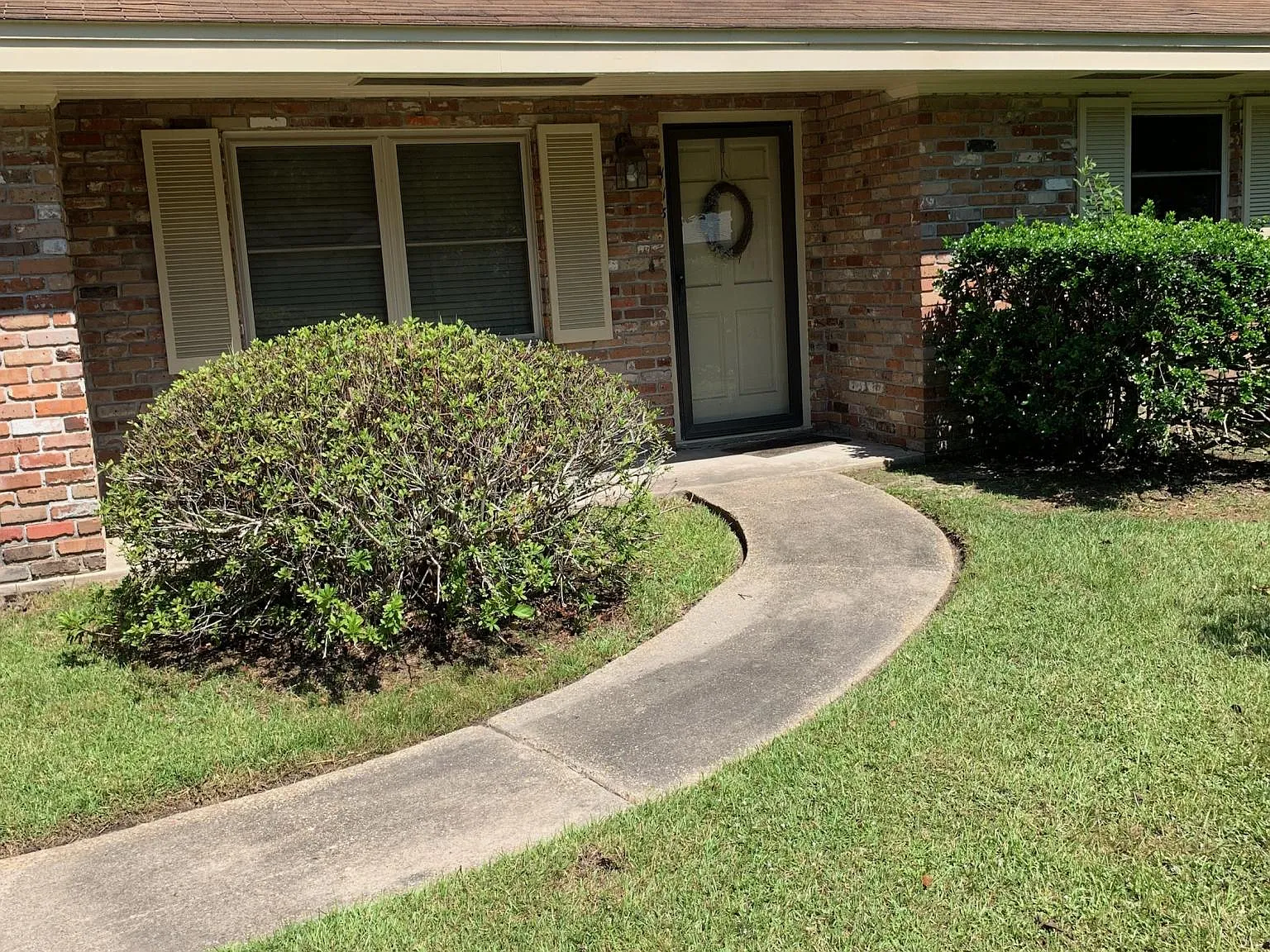 3 bed, 2.5 bath, 2000 sqft, $2,000 — Photo 2