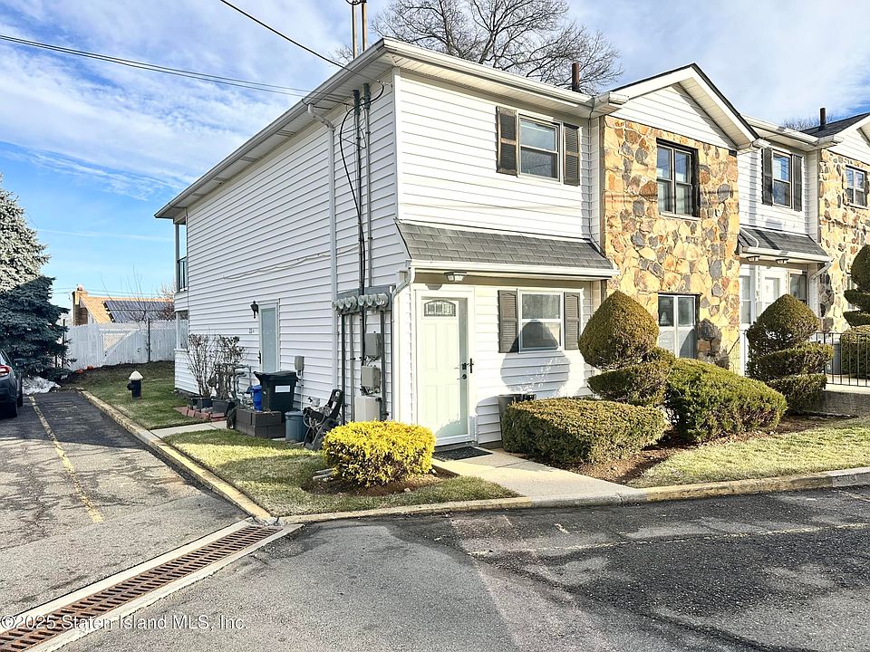 1st image of 33 Bradley Ct #A