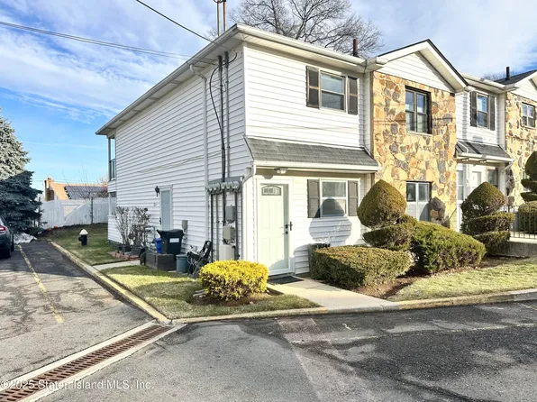 33 Bradley Ct #A, Staten Island, NY 10314