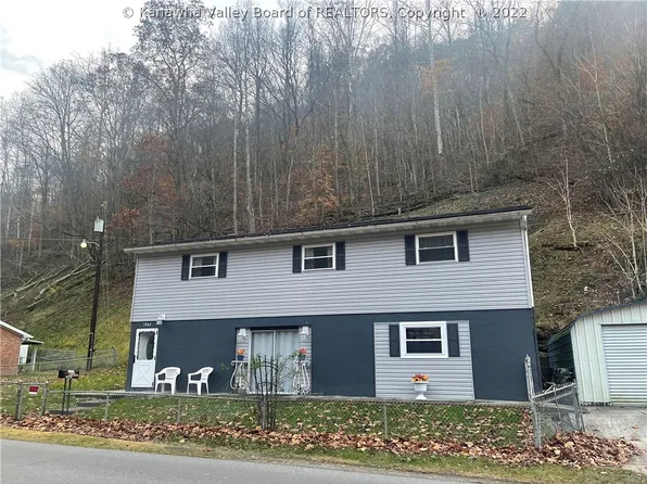 1062 Whitman Creek Rd, Logan, WV 25601