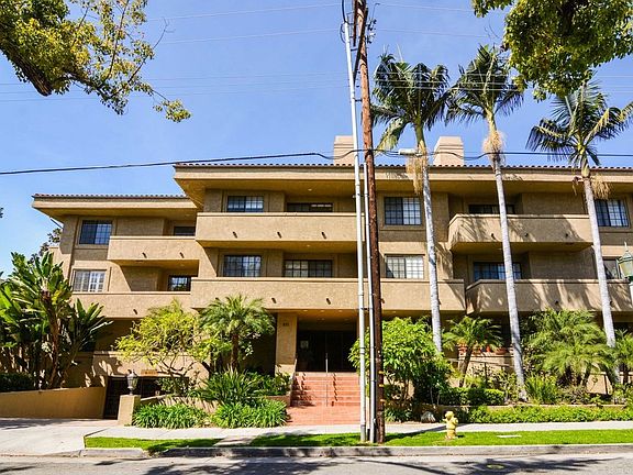 3rd image of 221 S Oak Knoll Ave APT 108