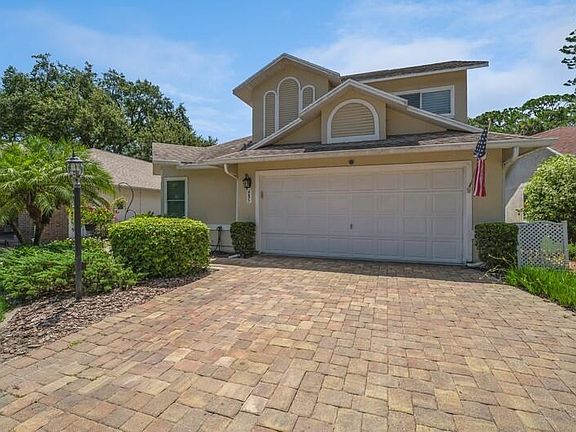 2nd image of 685 Lakewood Ln