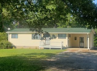 2109 Walter Garrett Rd, Parsons, TN 38363