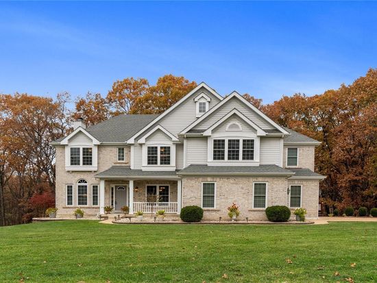 942 Sheffield Forest Ct, Ballwin, MO 63021
