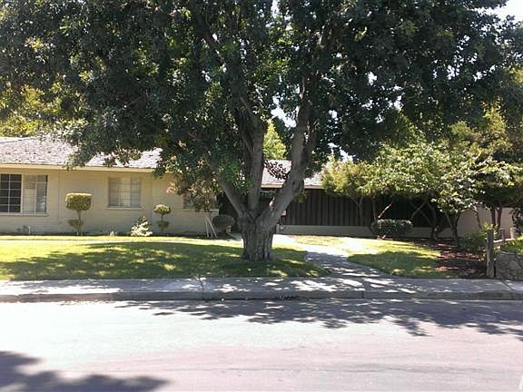 2nd image of 535 Page Ave