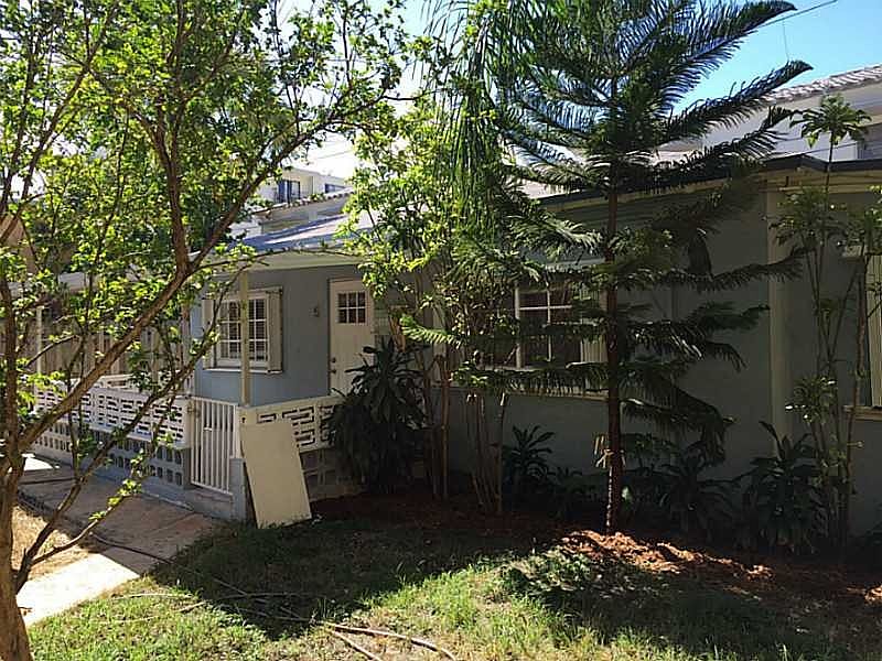 1st image of 969 Bay Dr #5