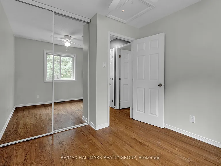 146 College Cir — Photo 29