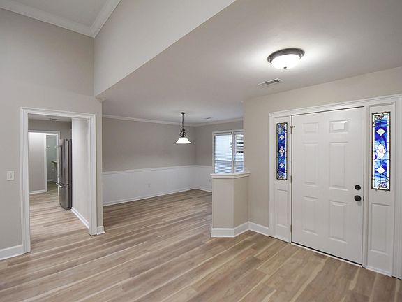 5th image of 300 Lamella Ln