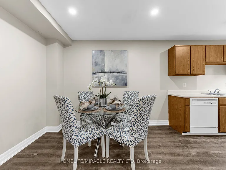 6 Cedar Dr #3 — Photo 9