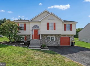 317 Winding Way, Womelsdorf, PA