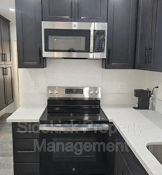 1157 S Townsend Ave — Photo 12