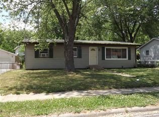 1417 S Queen Dr, Peoria, IL
