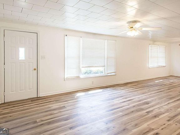 5th image of 1329 Gorman Rd