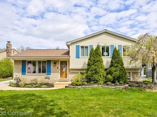 14547 Alpena Dr, Sterling Heights, MI 48313
