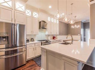 408 Hummingbird Dr, Little Elm, TX 75068