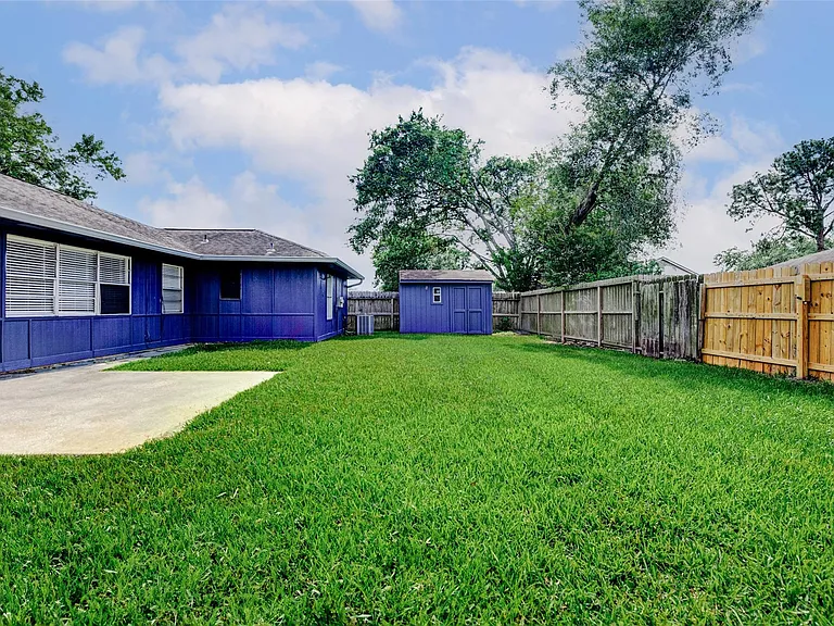 9842 Shell Rock Rd — Photo 22