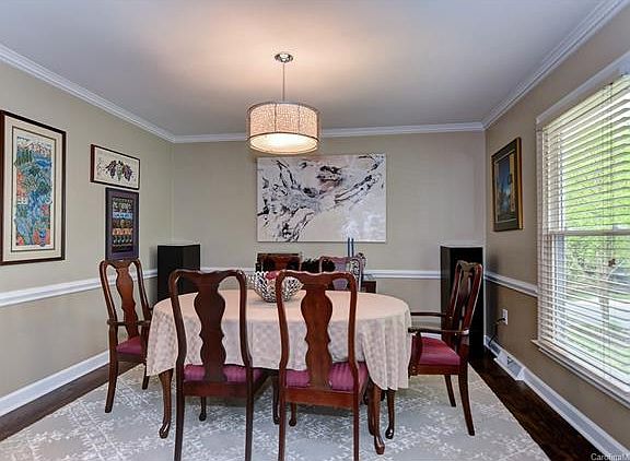5th image of 4001 Bridgewood Ln