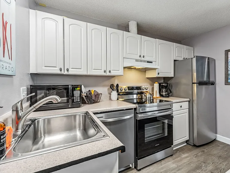 412 S Main St #113 — Photo 6
