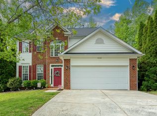 13228 Crooked Pine Ct, Charlotte, NC 28215