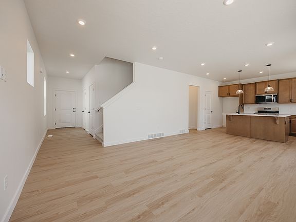 5th image of 3623 N Eagle Dr #311