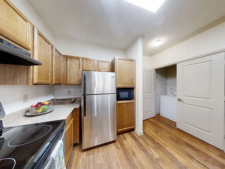 Carmel Canyon Apartments — Photo 36