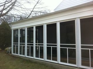 222 Kneeland Rd, New Haven, CT 06512