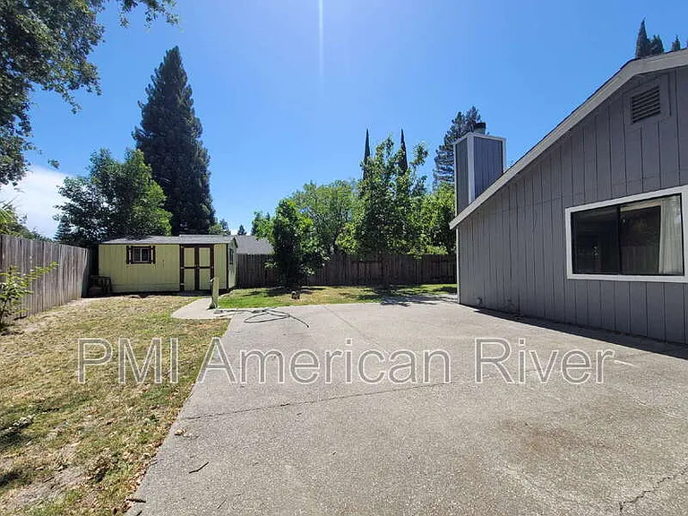 7396 Marani Way — Photo 16