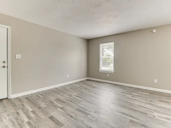 140 Conifer Dr, North Augusta, SC 29841