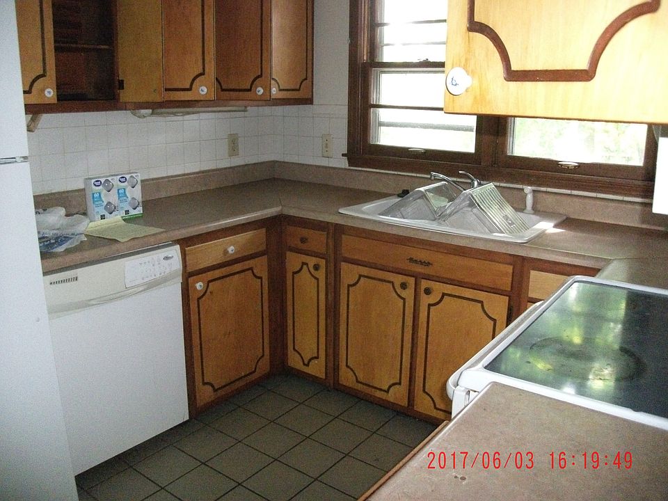 2nd image of 2513 Willowbrook Ct