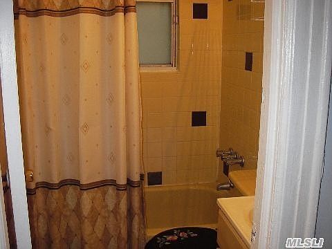 2nd image of 11623 170th St
