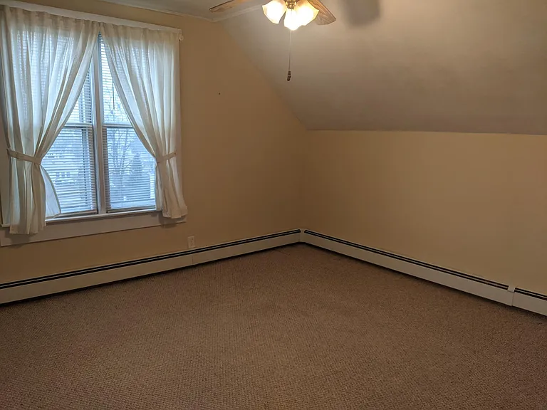 575 Mount Hope Ave #3 — Photo 10