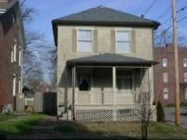 223 Adams St, Zanesville, OH 43701
