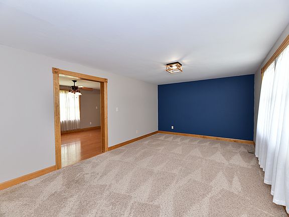 2nd image of 330 Burton Ln