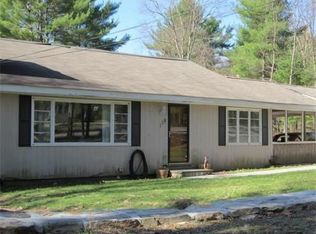 118 Ashland St, Holliston, MA 01746