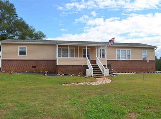 624 Avon Dr, Spartanburg, SC 29303