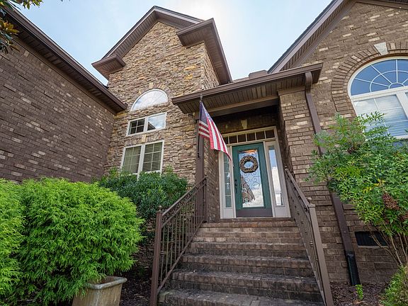 2nd image of 1076 Summerstar Cir