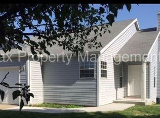 1035 W Butterfield Dr, Nixa, MO 65714