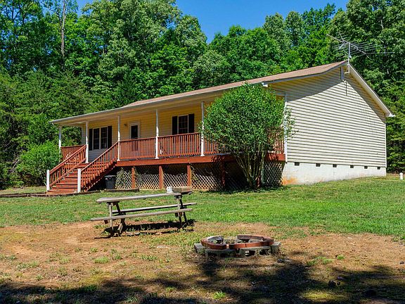 4th image of 367 Tall Pines Dr