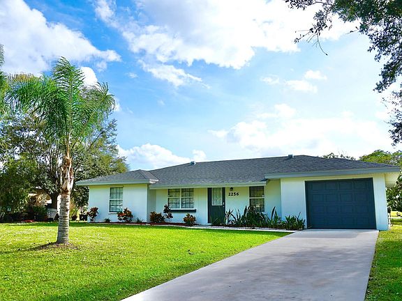2nd image of 2256 SE East Dunbrooke Cir