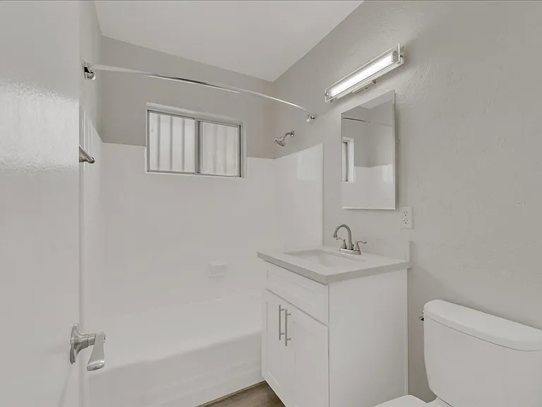12761 Pacific Ave #4 — Photo 9