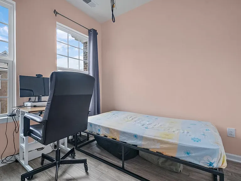 106 Truman Dr — Photo 31